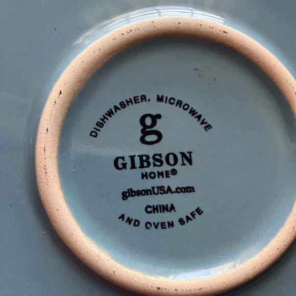 Dinnerware - Picture 4 of 4